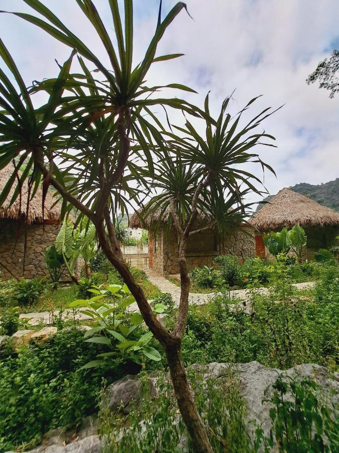 Hang Mua Eco Garden Hotel